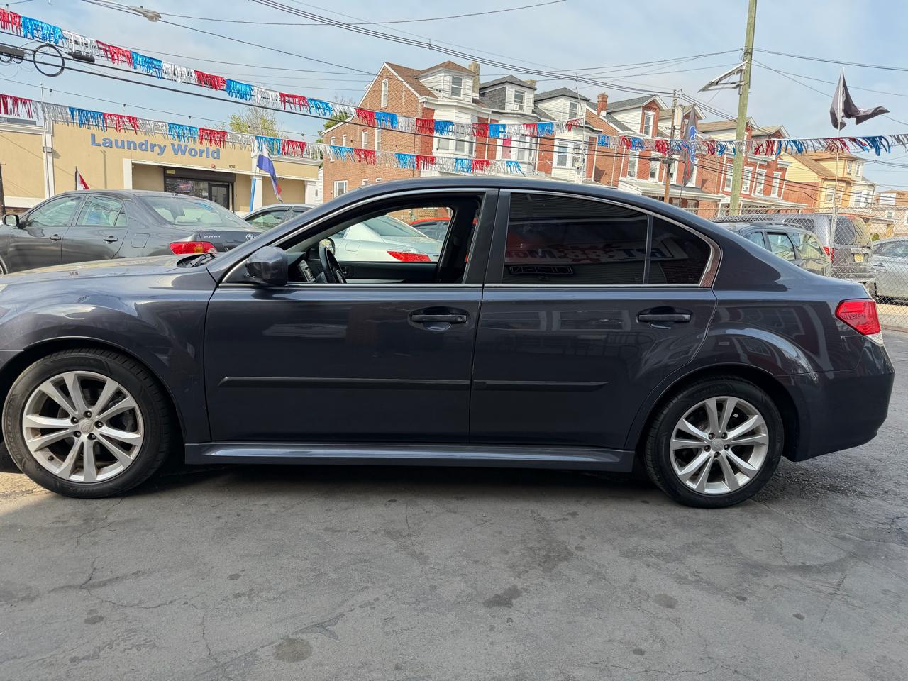 Subaru Legacy 2.5i Premium 2013