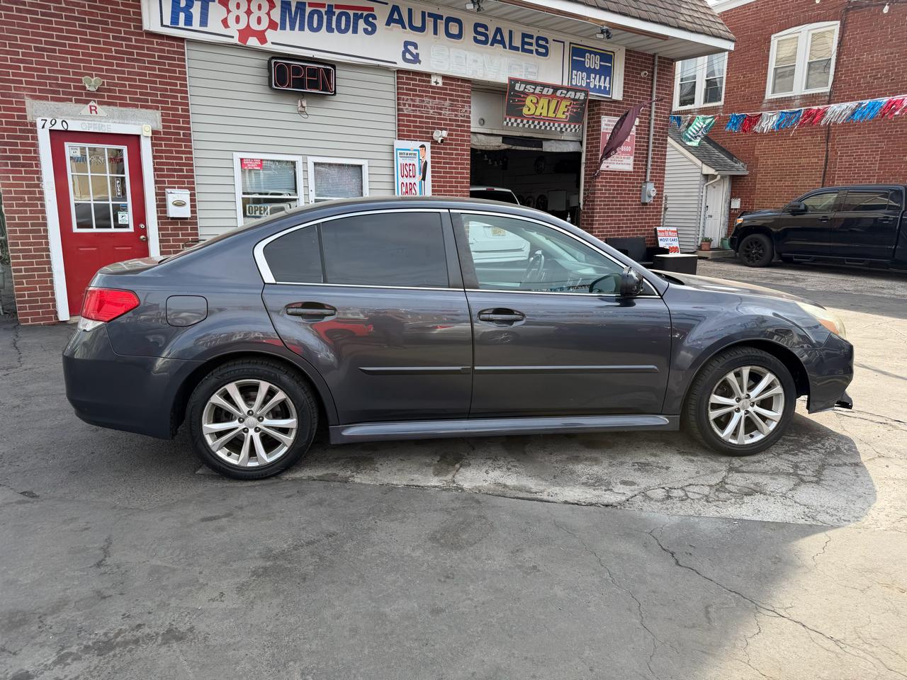 Subaru Legacy 2.5i Premium 2013