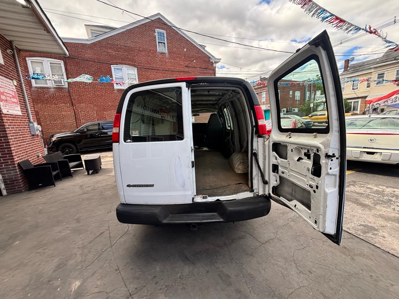 Chevrolet Express 2500 Cargo 2006