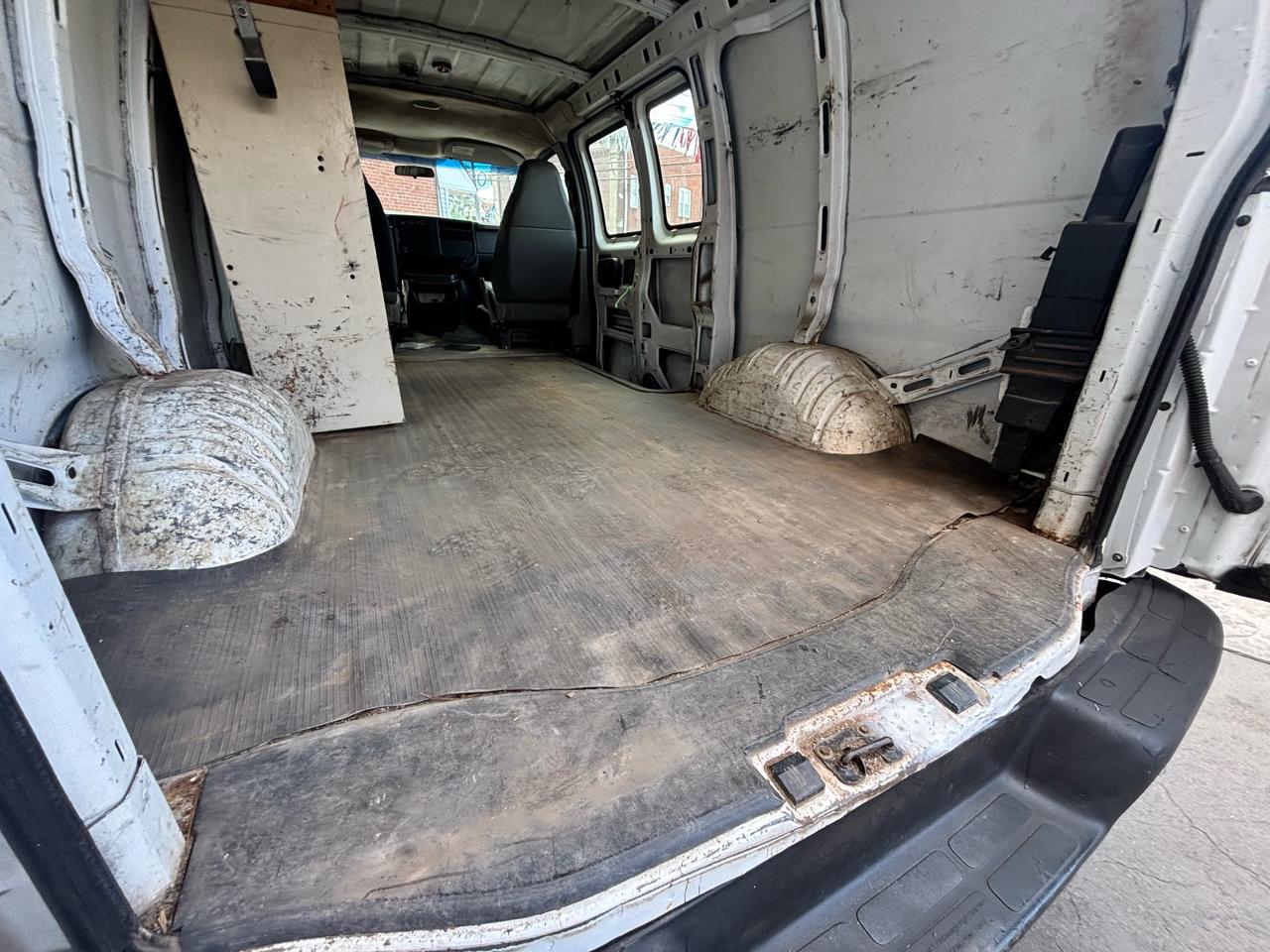 Chevrolet Express 2500 Cargo 2006