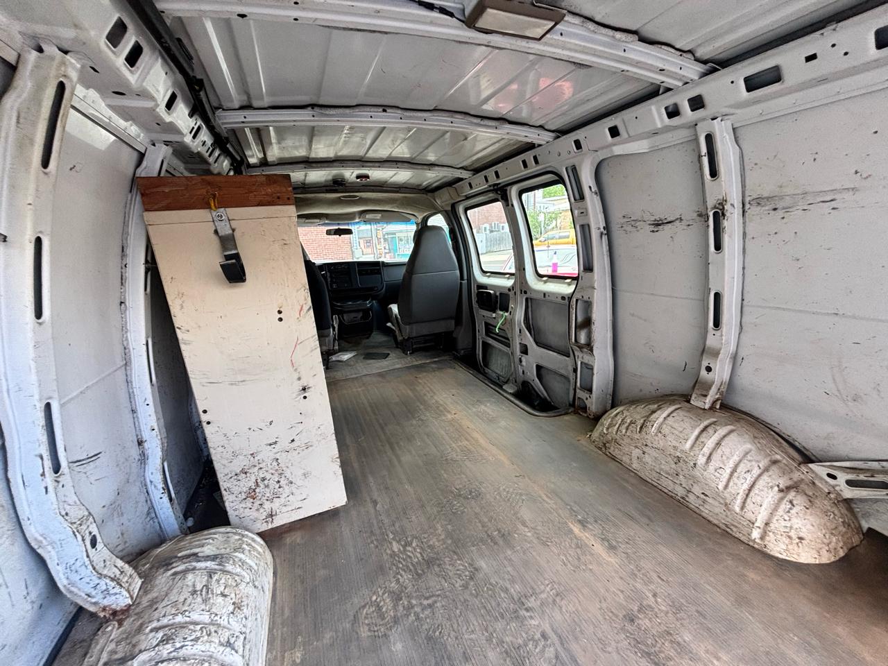 Chevrolet Express 2500 Cargo 2006
