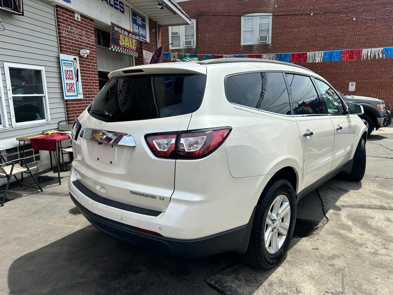 Chevrolet Traverse 2LT AWD 2013