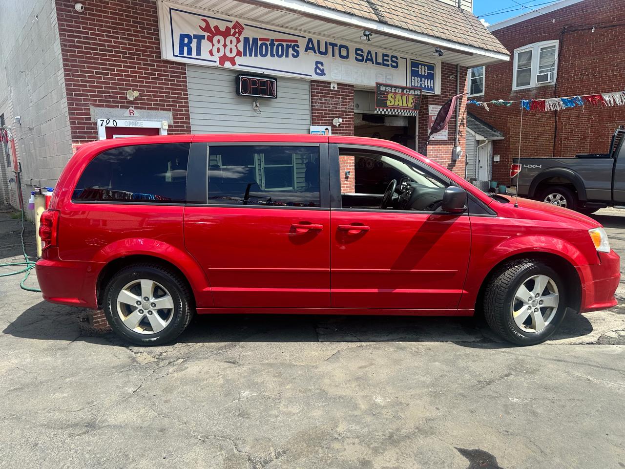 Dodge Grand Caravan SE 2013