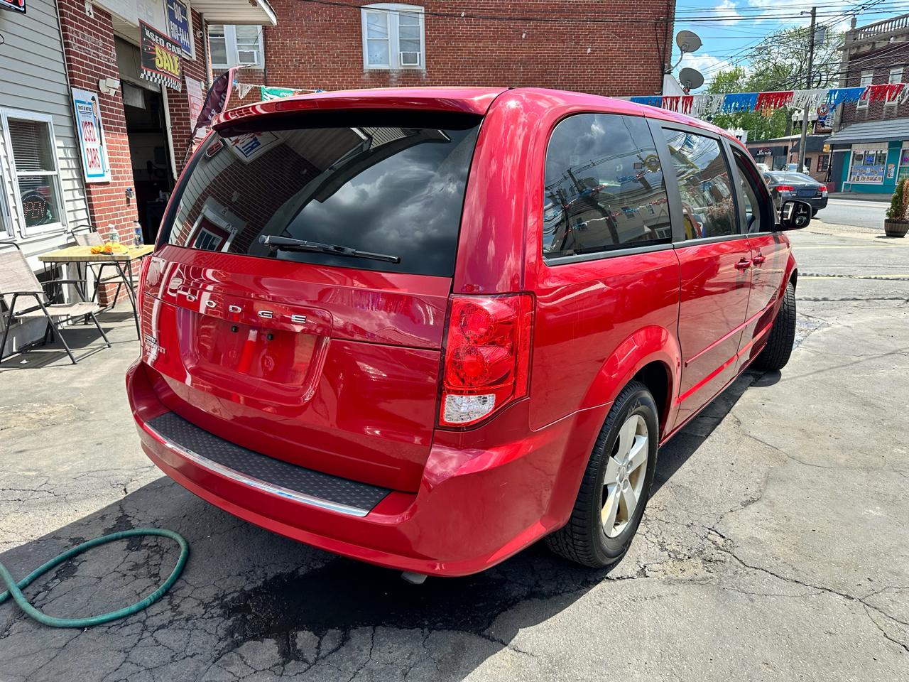 Dodge Grand Caravan SE 2013