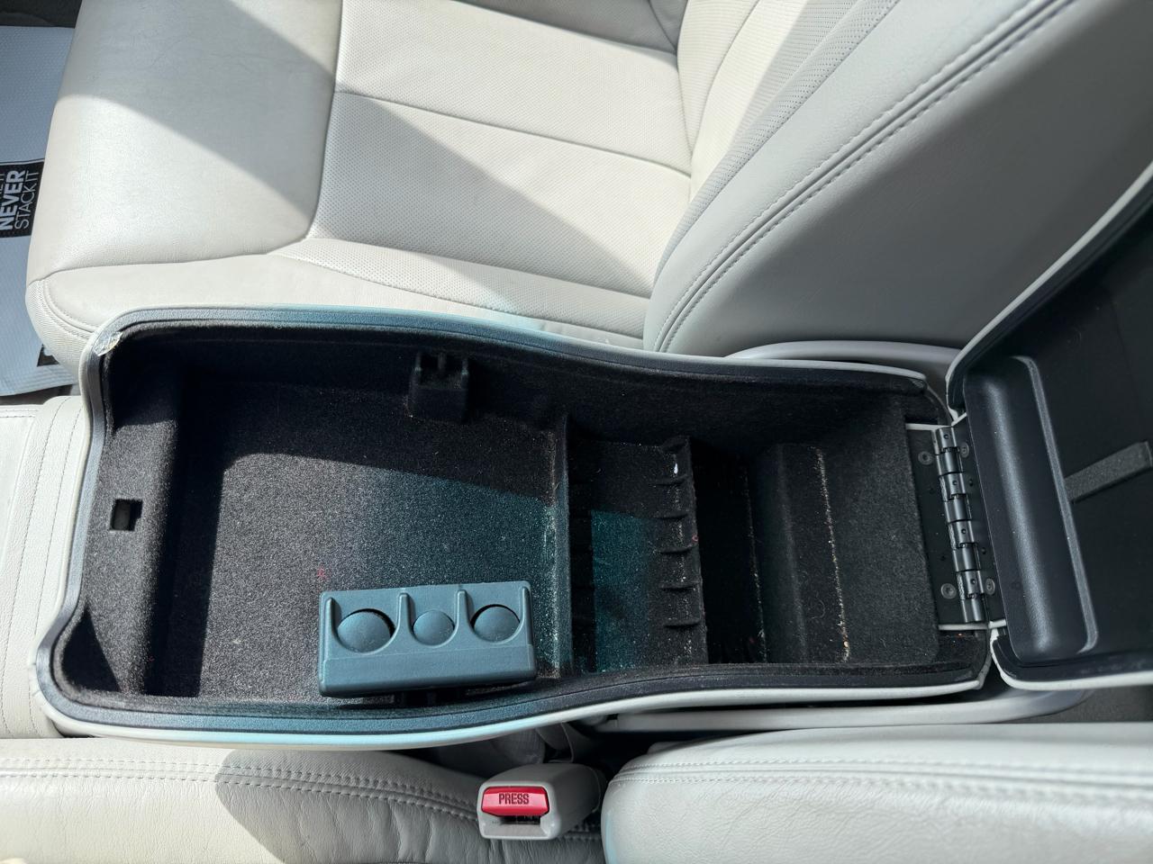 Cadillac DTS Sedan 2007