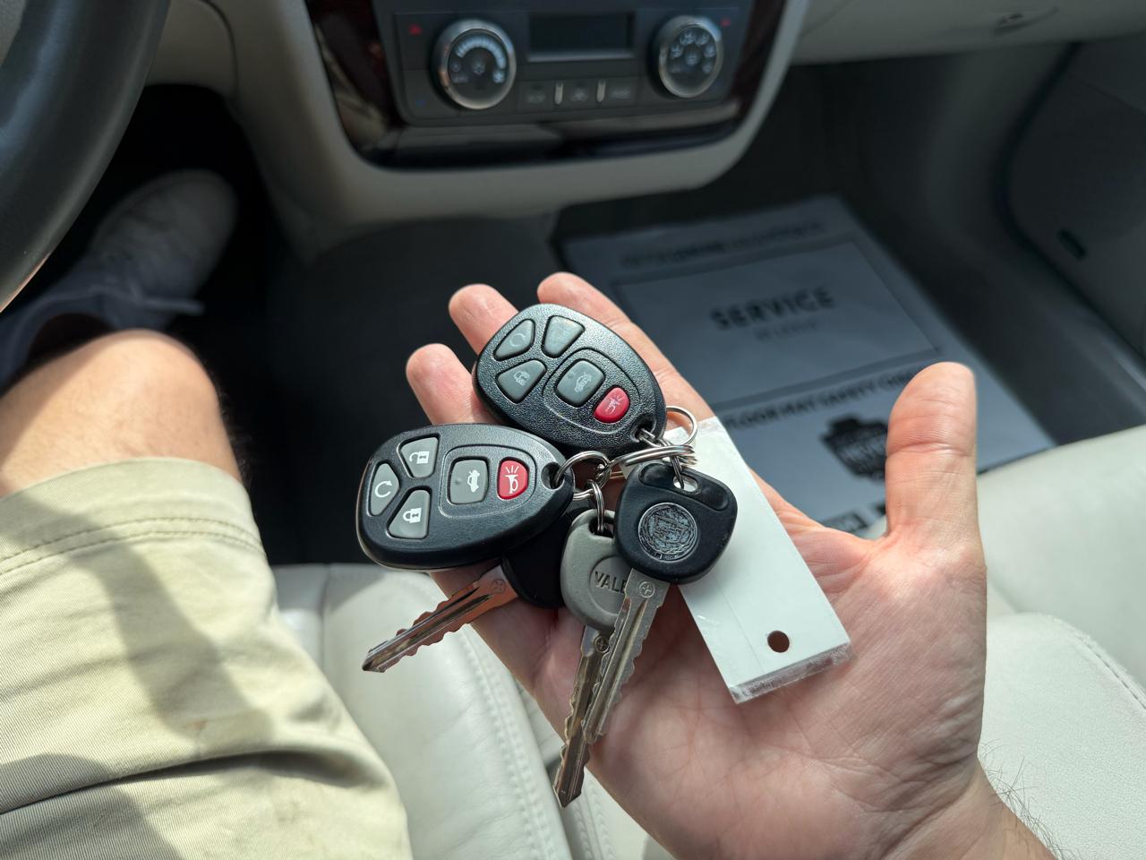 Cadillac DTS Sedan 2007