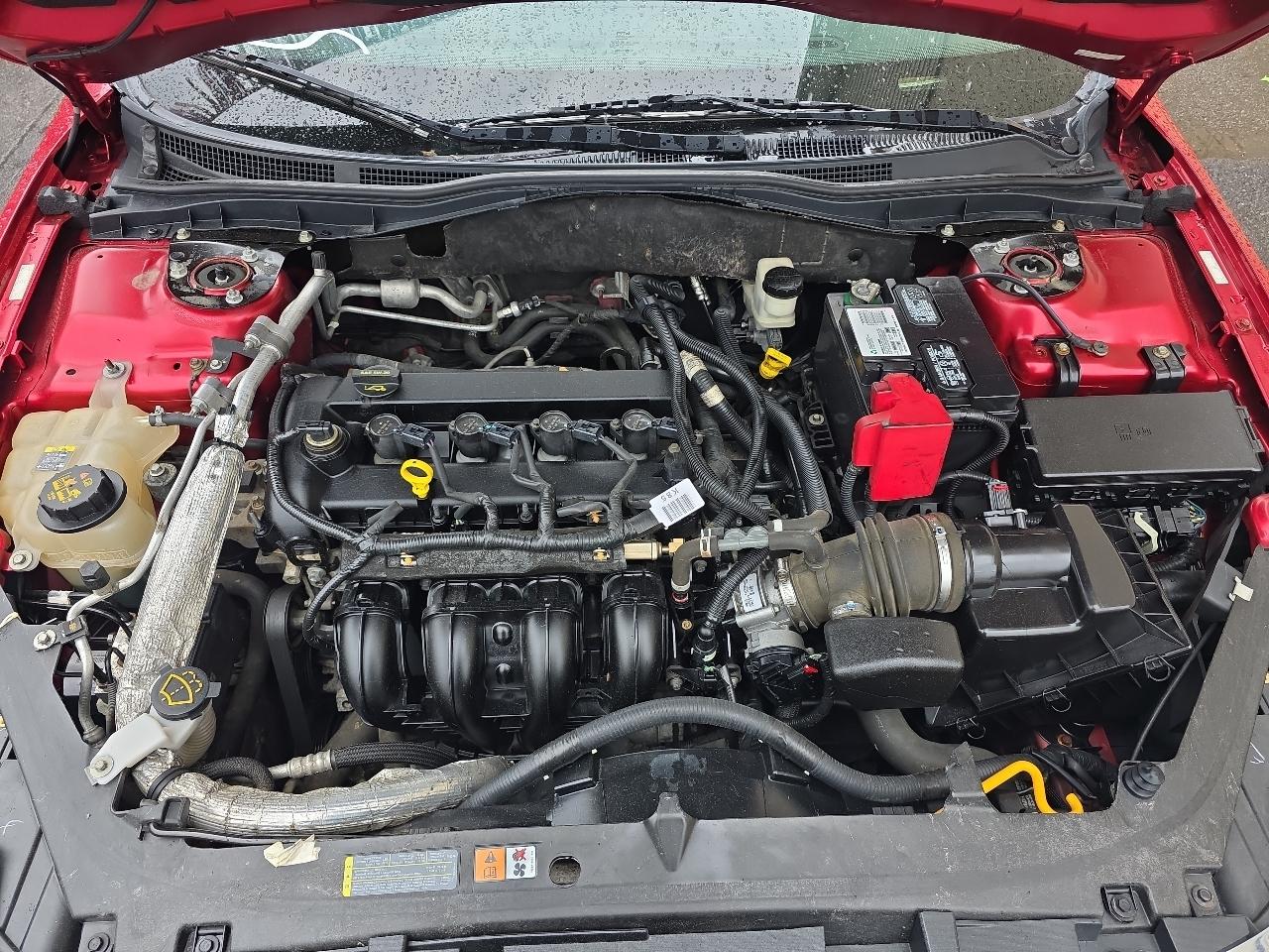 Ford Fusion S 2012