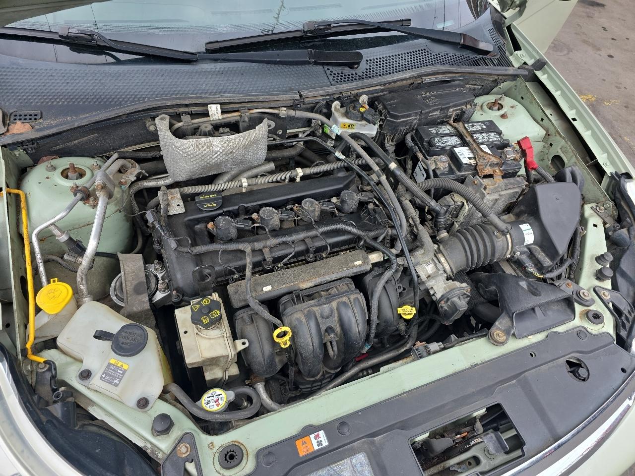 Ford Focus SE Sedan 2010