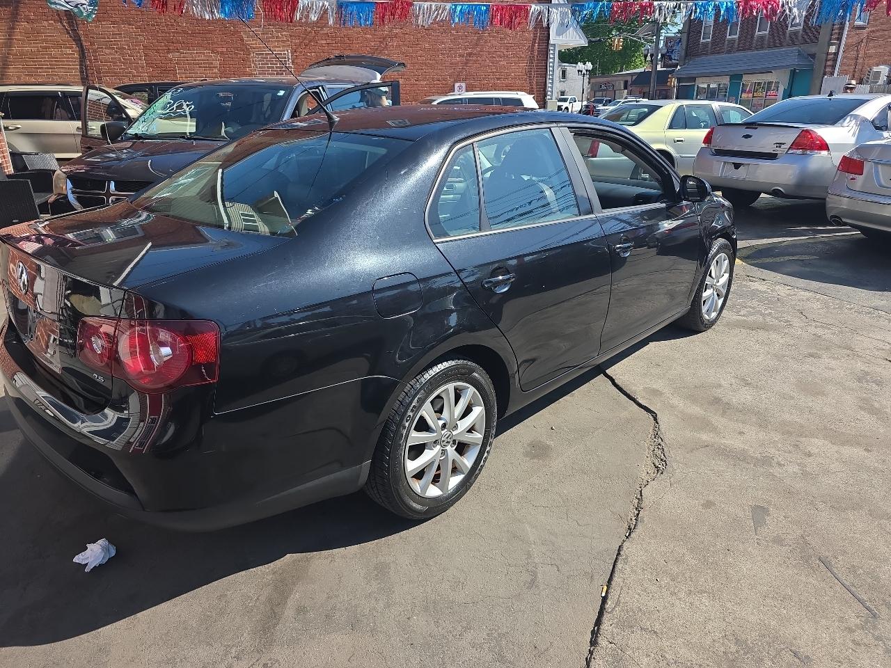 Volkswagen Jetta Limited Editon PZEV 2010