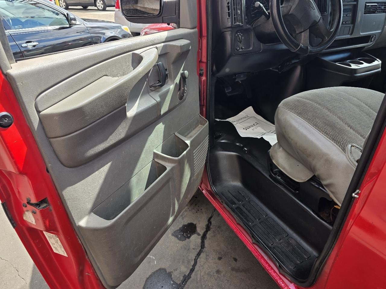Chevrolet Express 3500 Cargo 2005