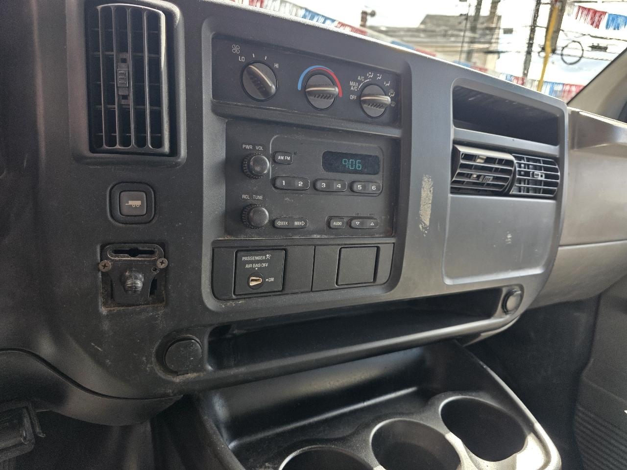 Chevrolet Express 3500 Cargo 2005