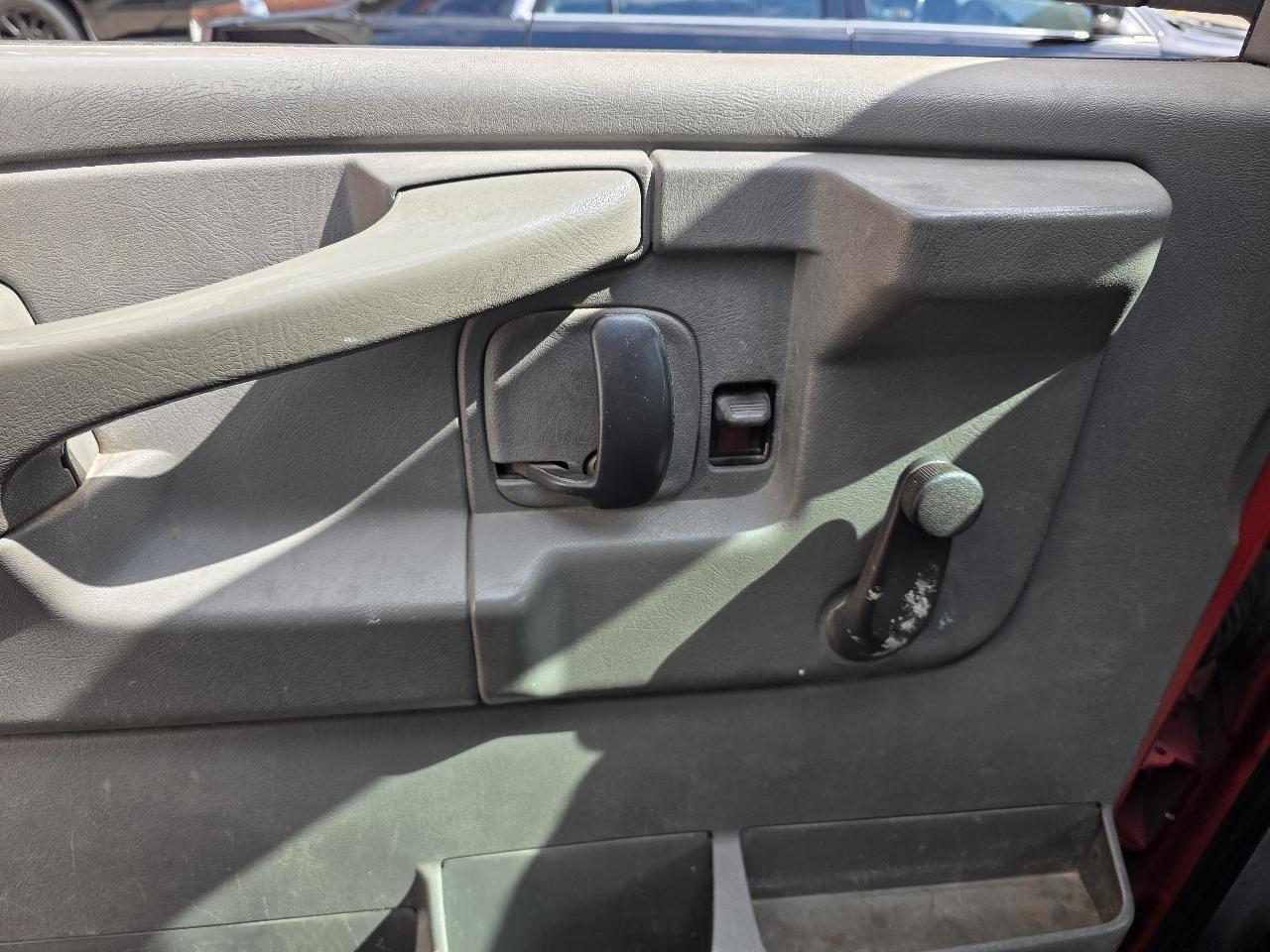 Chevrolet Express 3500 Cargo 2005
