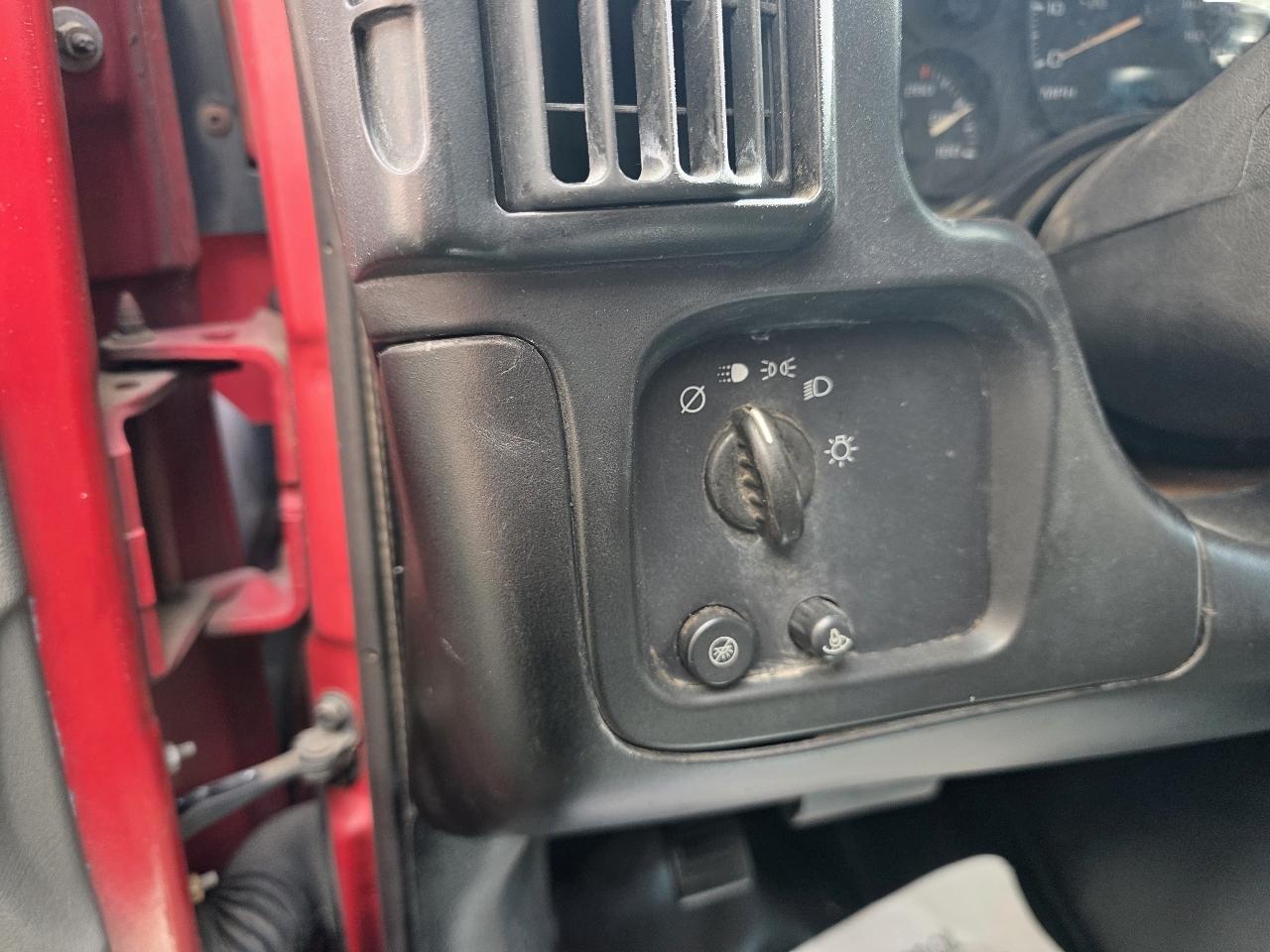Chevrolet Express 3500 Cargo 2005