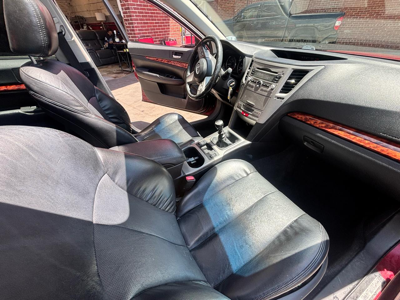 Subaru Legacy 2.5GT Limited 2010