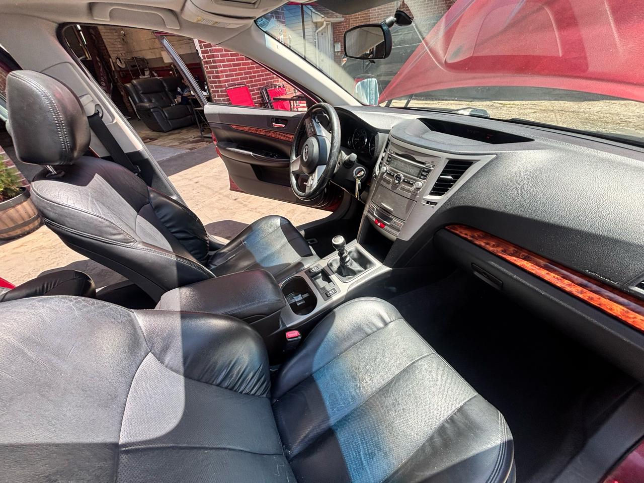 Subaru Legacy 2.5GT Limited 2010