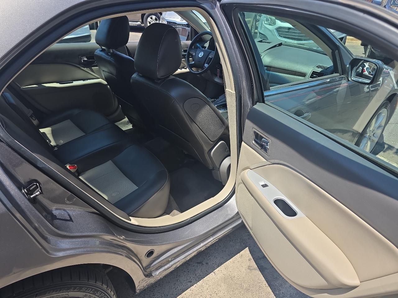 Mercury Milan V6 Premier AWD 2010