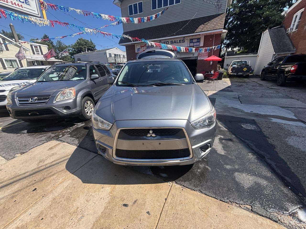 Mitsubishi Outlander Sport ES 2WD 2011