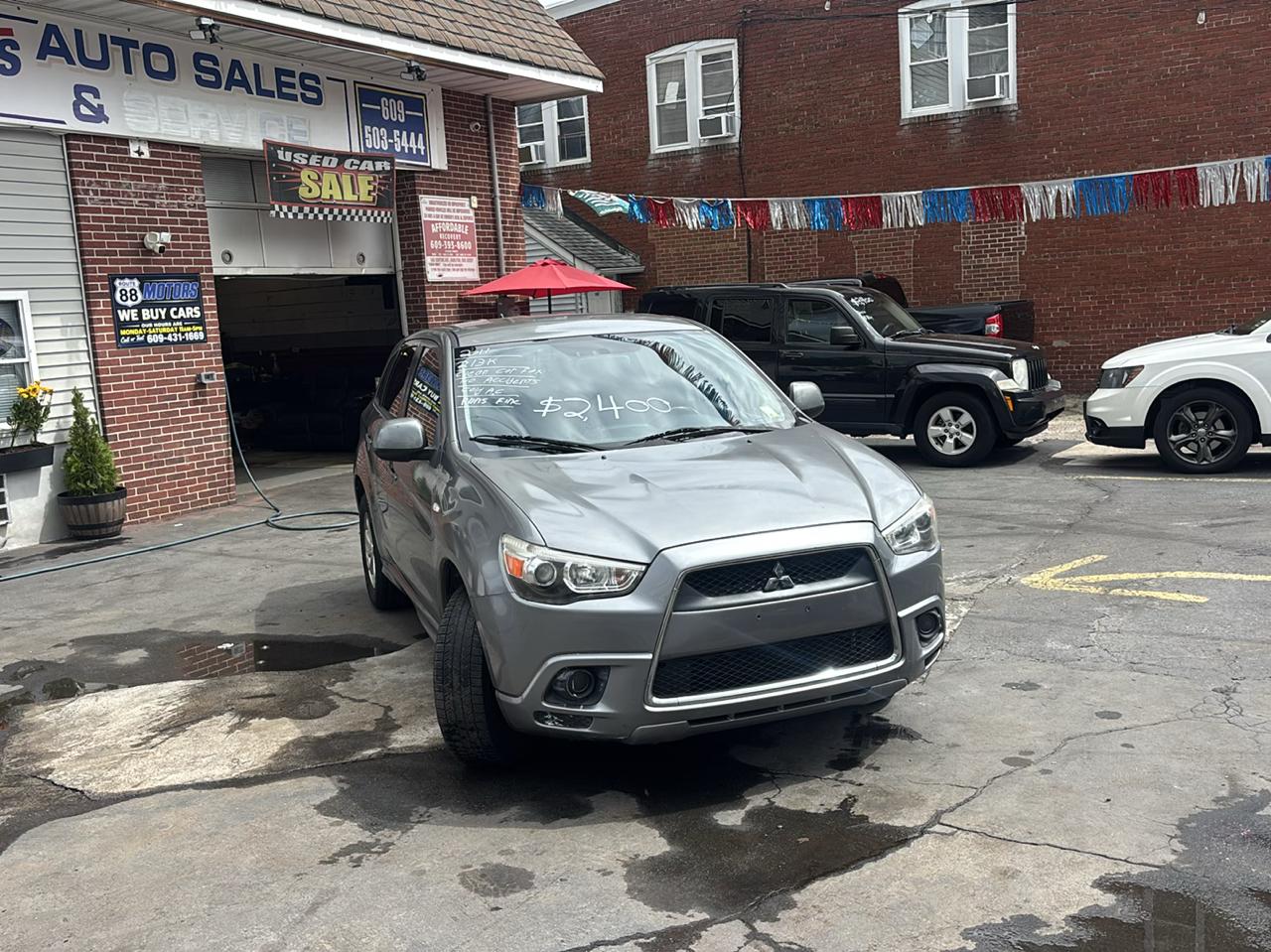 Mitsubishi Outlander Sport ES 2WD 2011