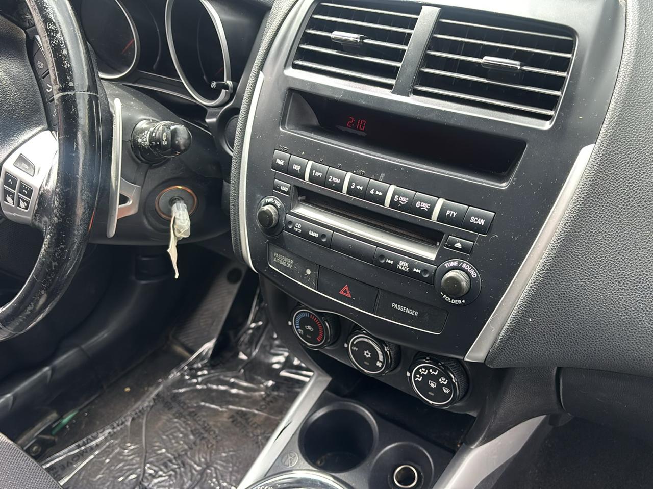Mitsubishi Outlander Sport ES 2WD 2011
