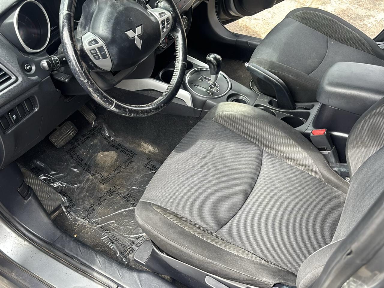 Mitsubishi Outlander Sport ES 2WD 2011