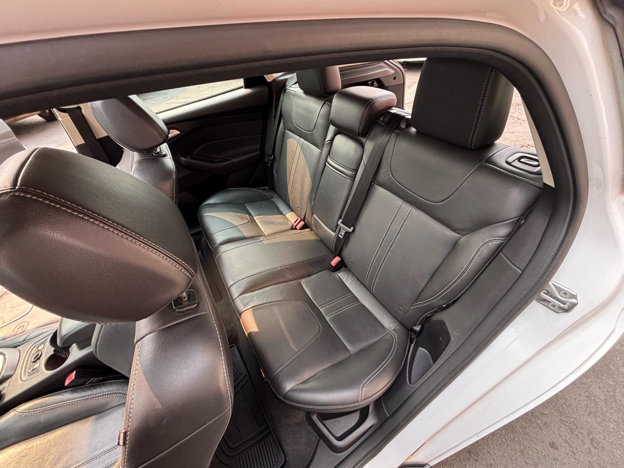 Ford Focus SE Hatch 2013