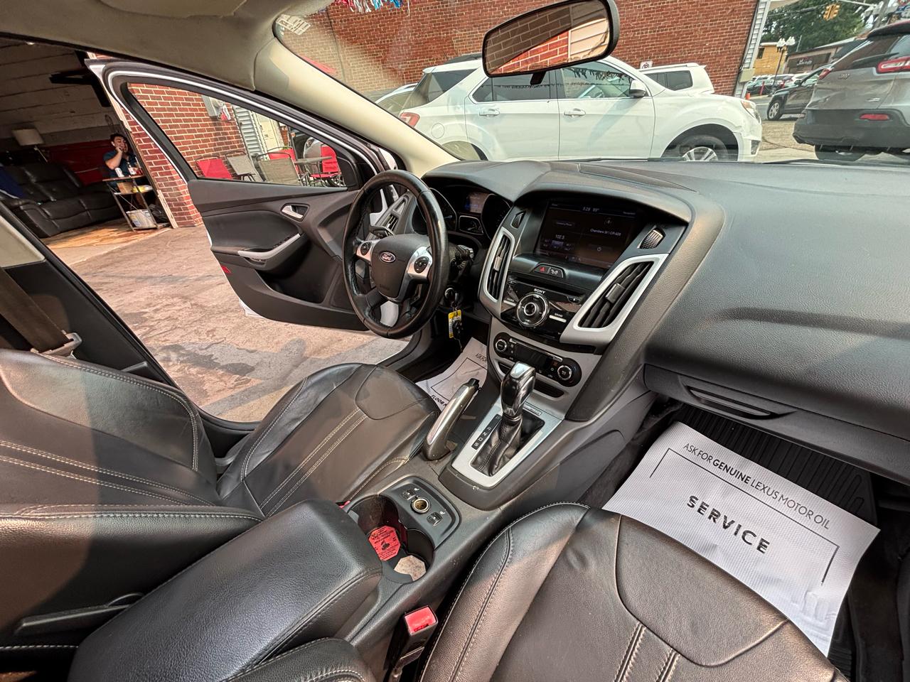Ford Focus SE Hatch 2013