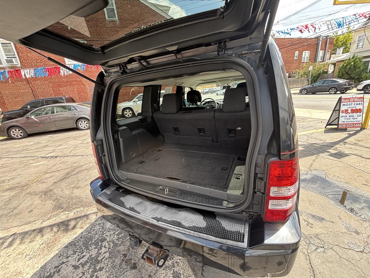 Jeep Liberty Sport 4WD 2010