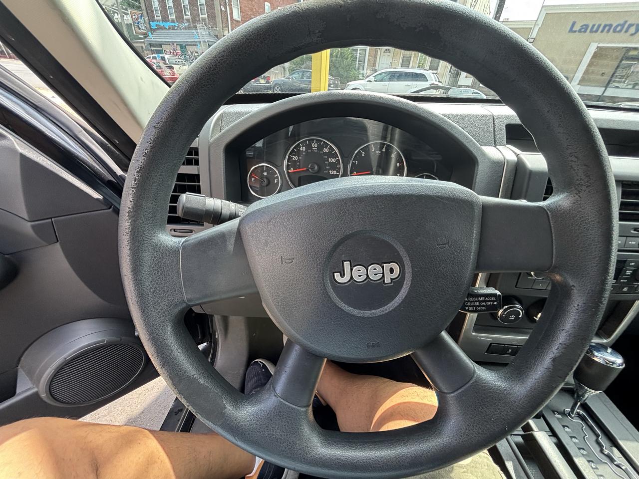 Jeep Liberty Sport 4WD 2010