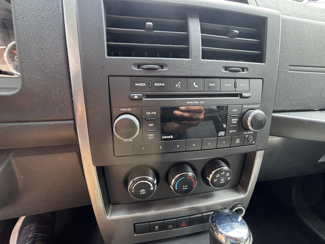 Jeep Liberty Sport 4WD 2010