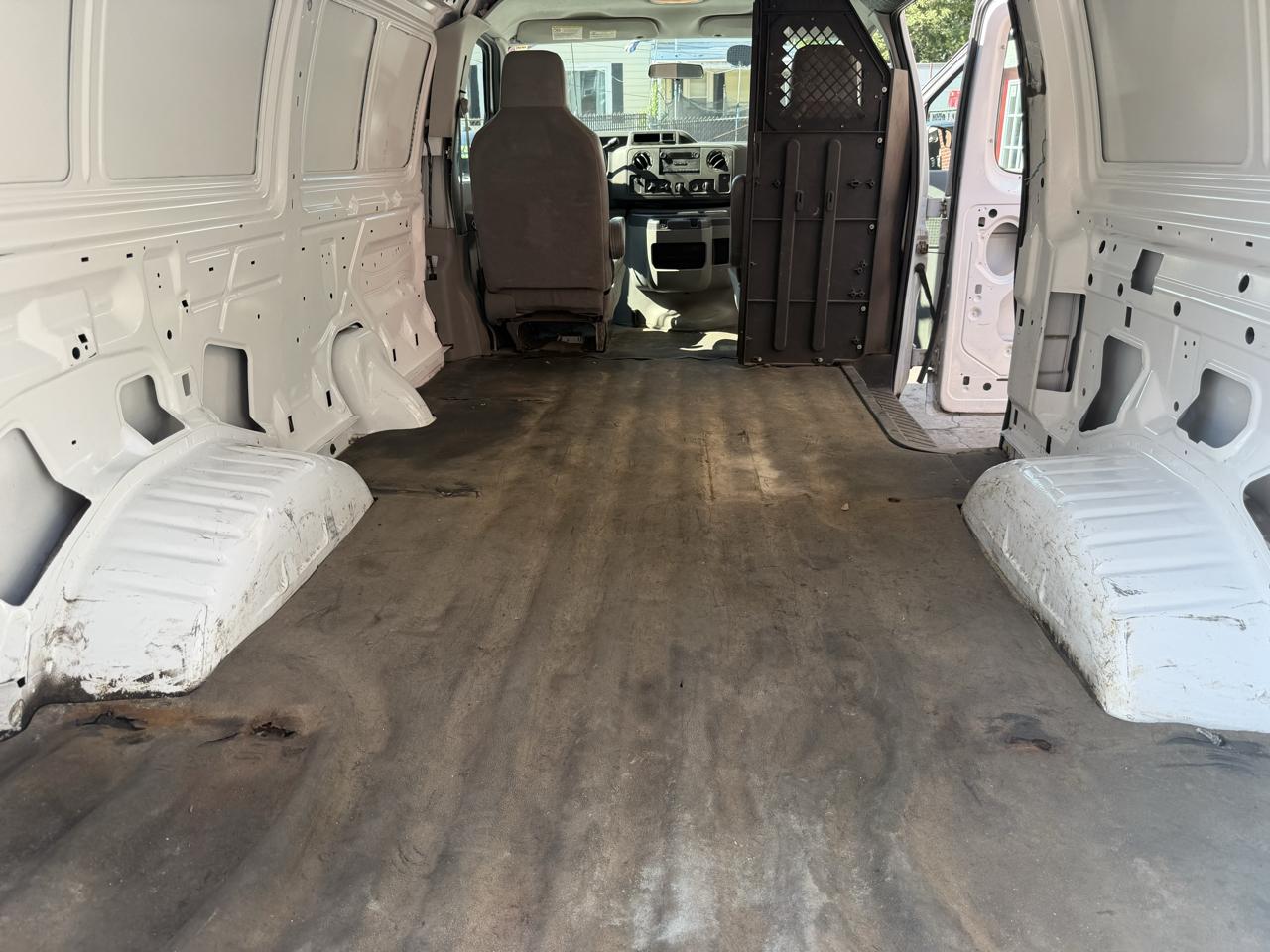 Ford Econoline E-150 2013