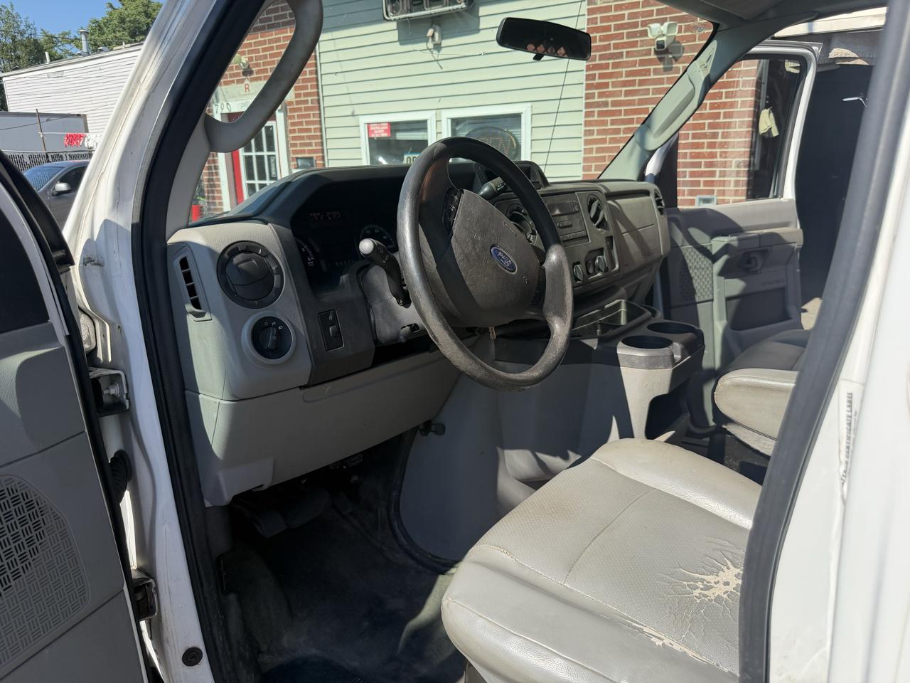 Ford Econoline E-150 2013