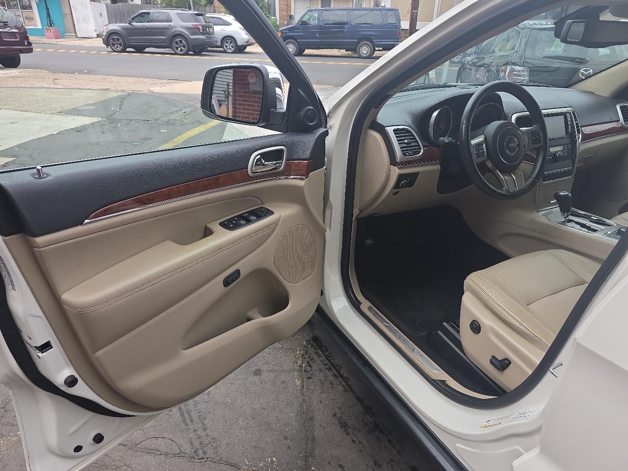 Jeep Grand Cherokee Limited 4WD 2012