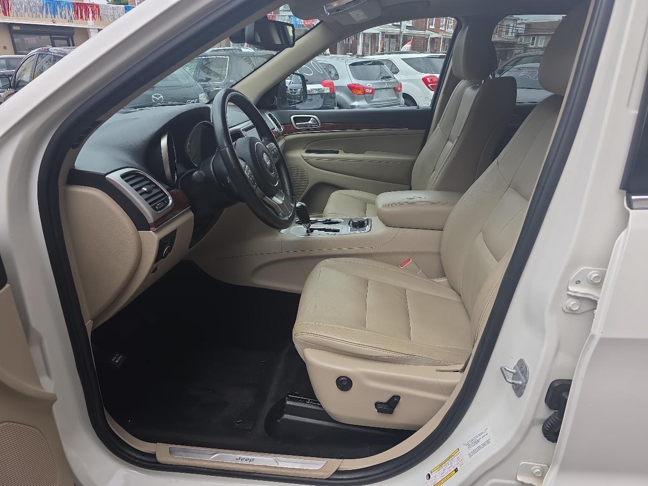 Jeep Grand Cherokee Limited 4WD 2012