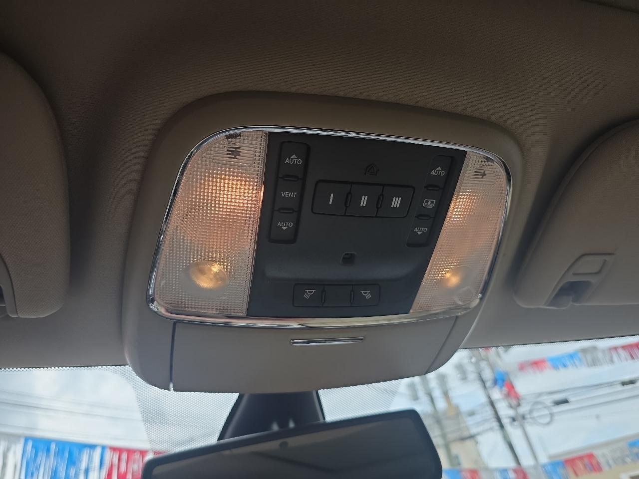 Jeep Grand Cherokee Limited 4WD 2012