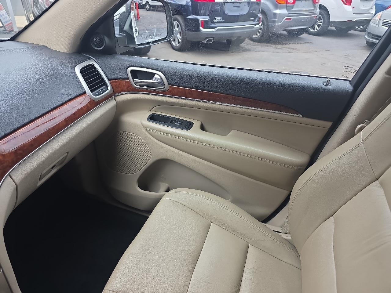 Jeep Grand Cherokee Limited 4WD 2012