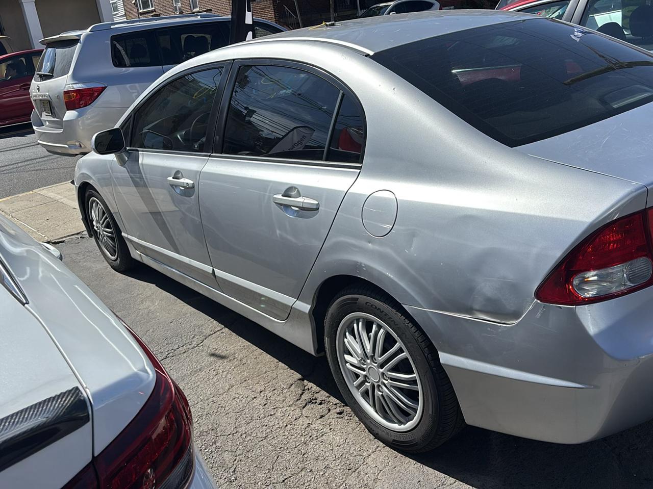 Honda Civic LX Sedan 5-Speed AT 2010