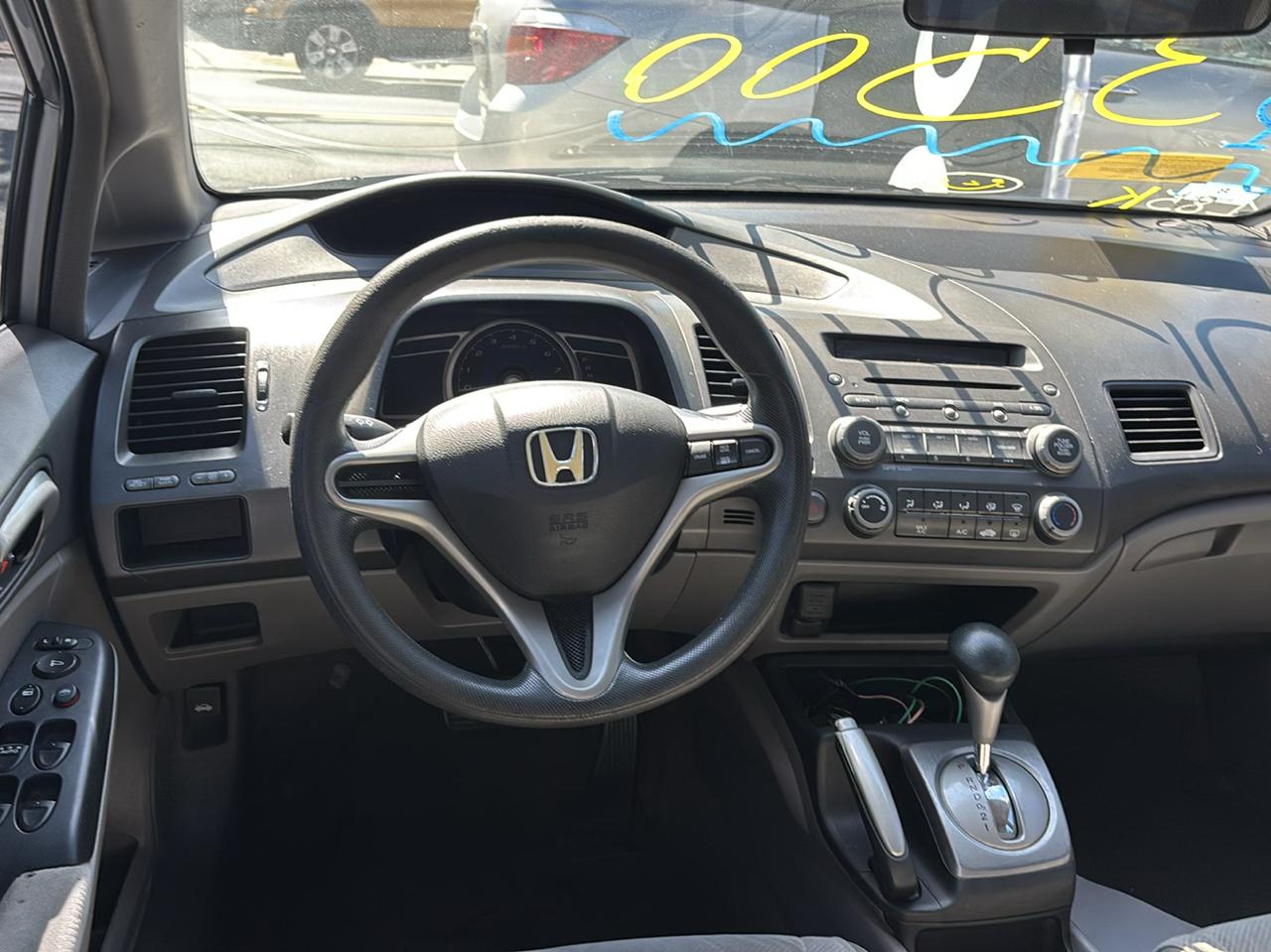 Honda Civic LX Sedan 5-Speed AT 2010
