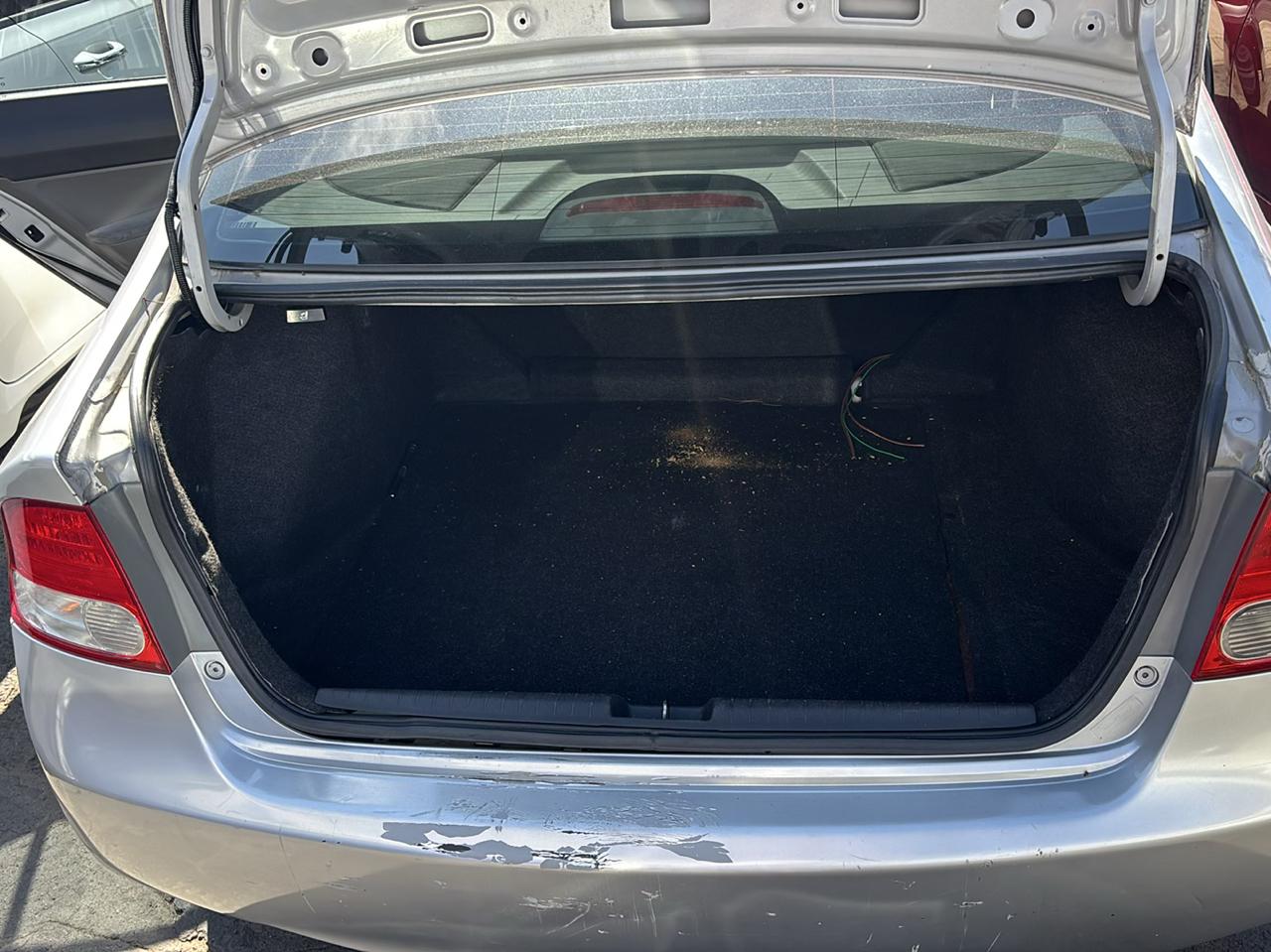 Honda Civic LX Sedan 5-Speed AT 2010