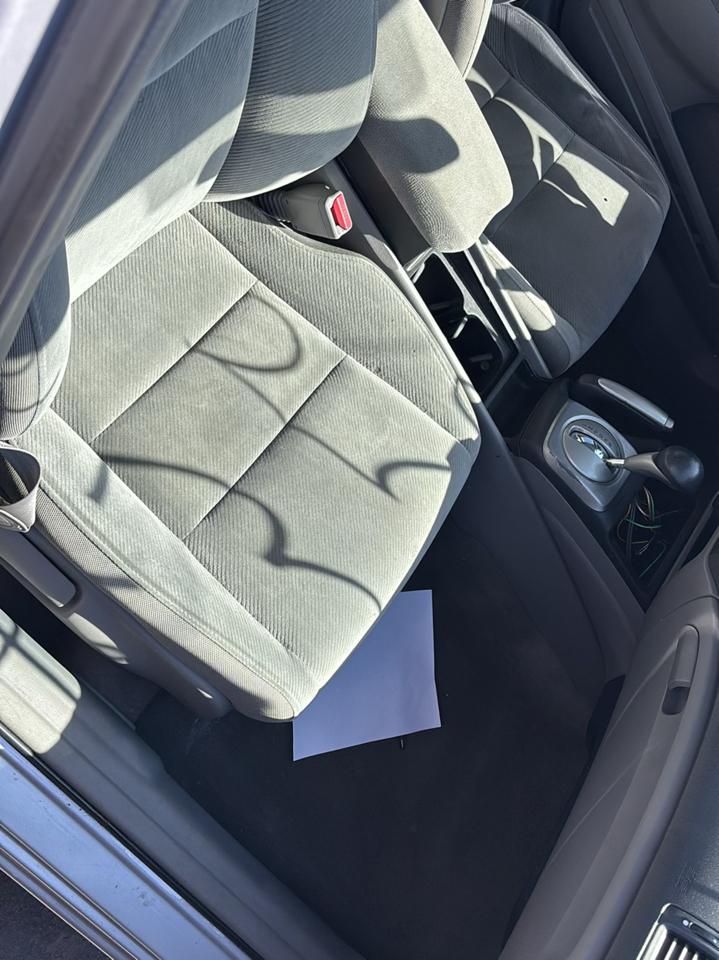 Honda Civic LX Sedan 5-Speed AT 2010