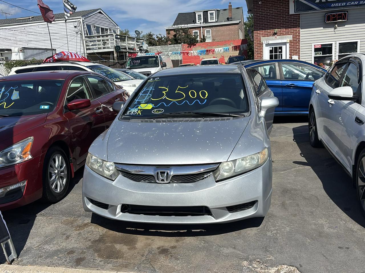 Honda Civic LX Sedan 5-Speed AT 2010