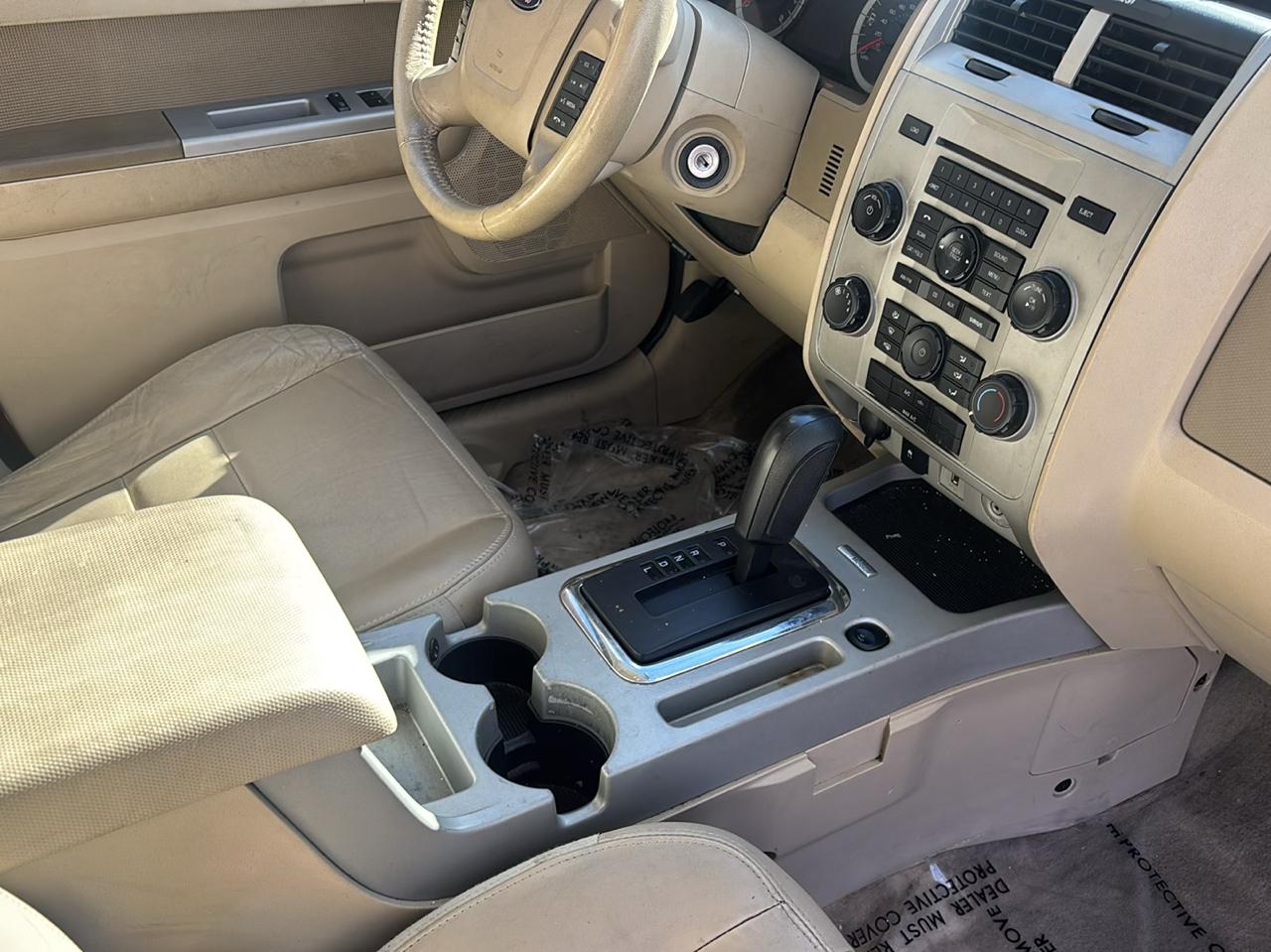 Ford Escape XLT 4WD 2010