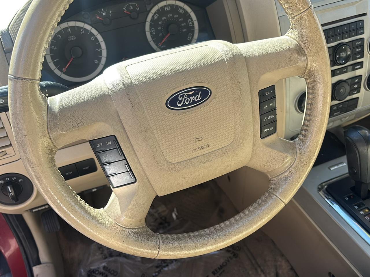 Ford Escape XLT 4WD 2010