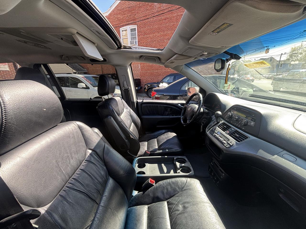 Honda Odyssey Touring w/DVD 2006