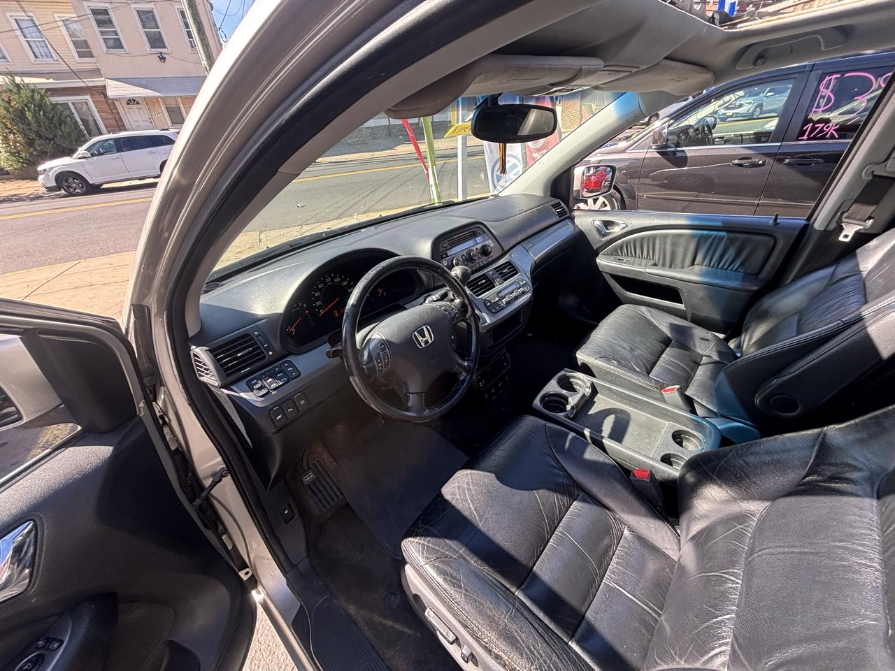 Honda Odyssey Touring w/DVD 2006