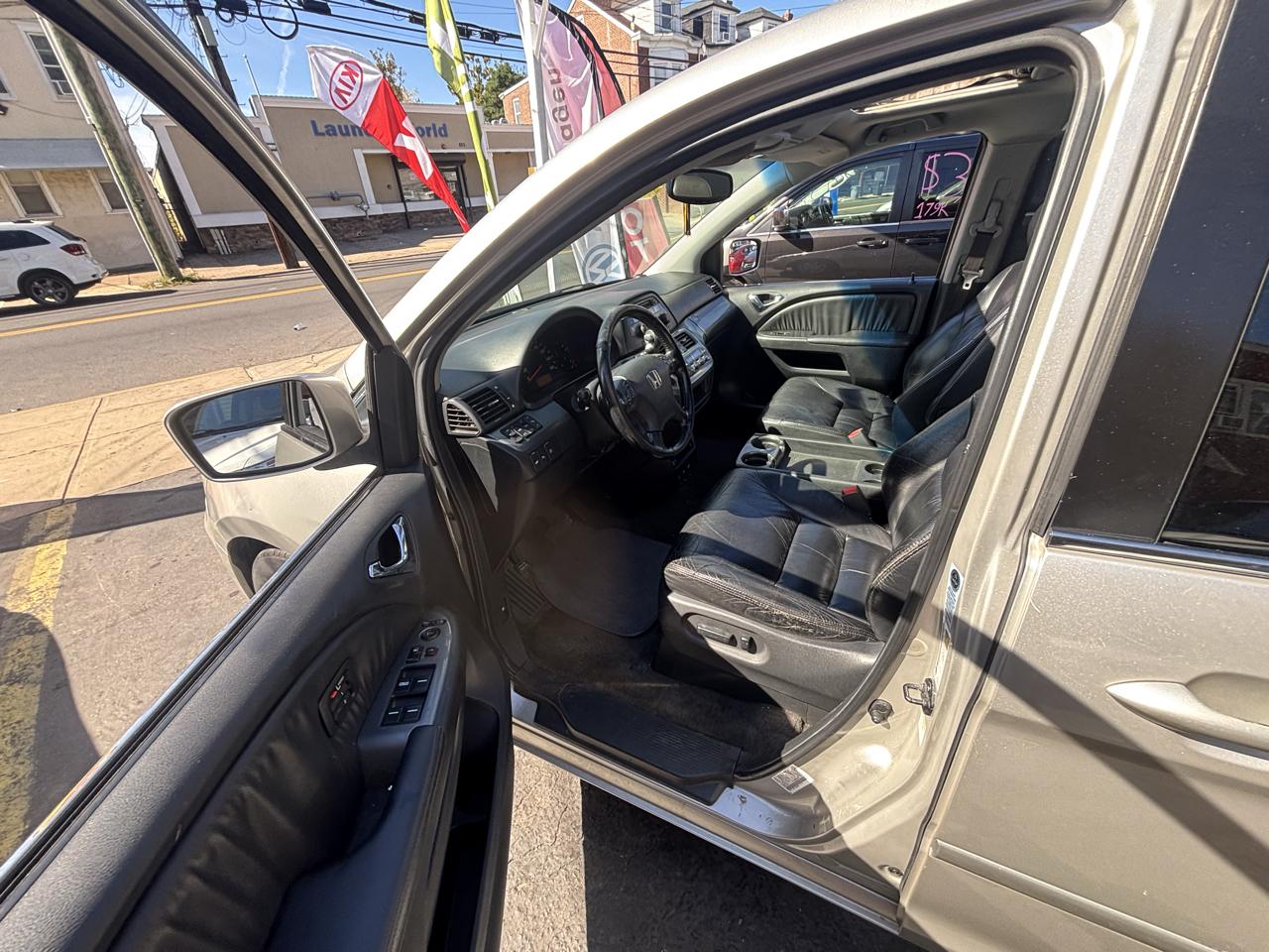 Honda Odyssey Touring w/DVD 2006