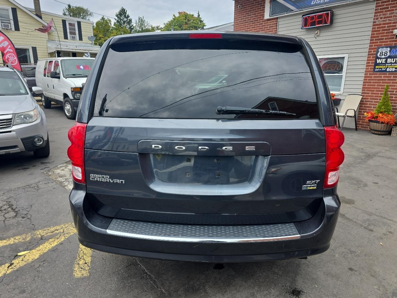Dodge Grand Caravan SXT 2014