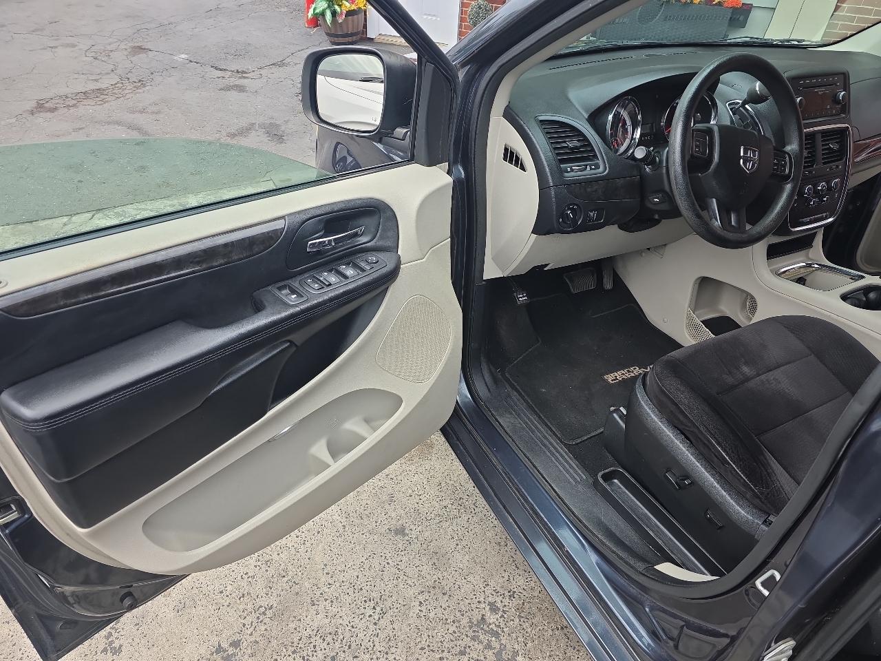 Dodge Grand Caravan SXT 2014