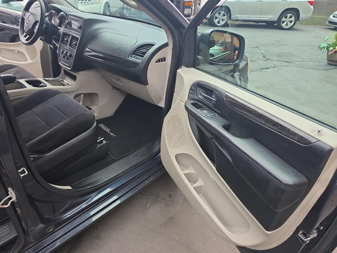Dodge Grand Caravan SXT 2014