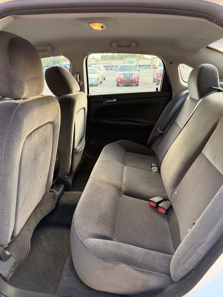 Chevrolet Impala photo 15