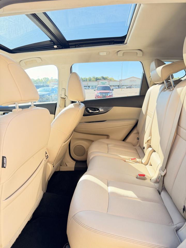 2016 Nissan Rogue SL - Photo 18